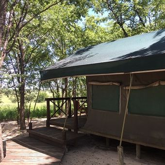 Botswana luxury tent_