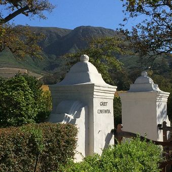 The gate to Groot Constantia